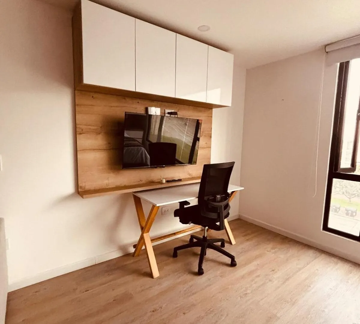 Shaio, Caracol Tv, Cl116, Morato Bogota Apartment